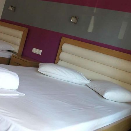 Gia Banaki Hotel Leptokaryá Buitenkant foto